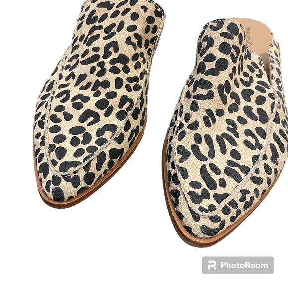Treasure & Bond Cheetah Print Slip On Mules - Picture 5 of 8